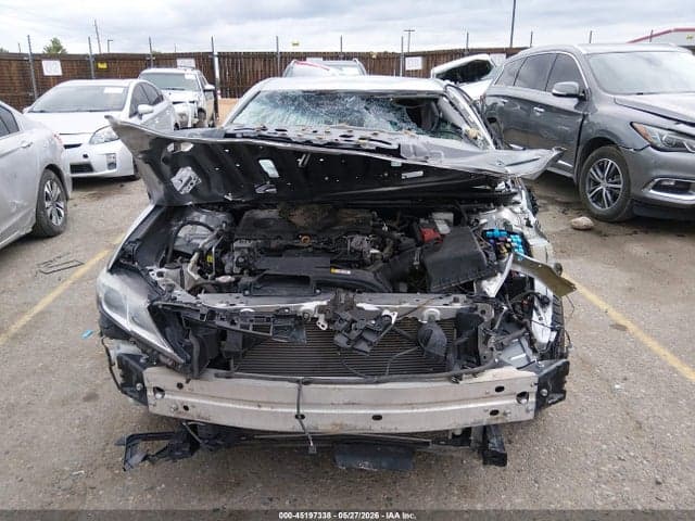 2019 TOYOTA CAMRY LE 13