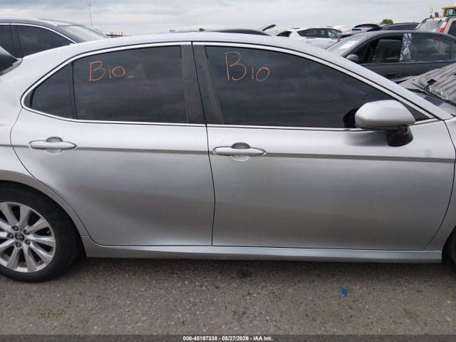 2019 TOYOTA CAMRY LE 14