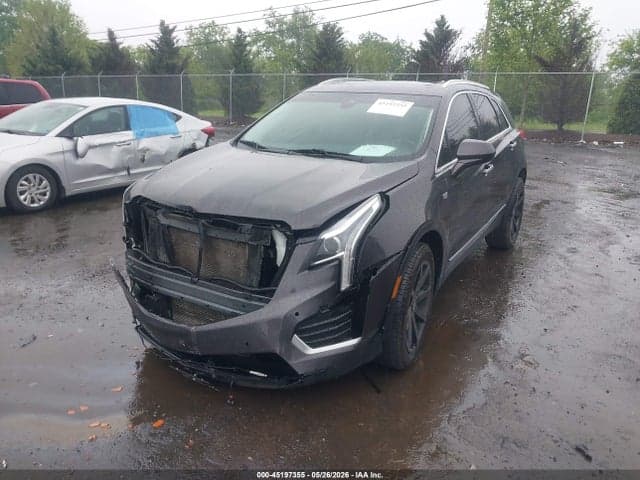 2017 CADILLAC XT5 LUXURY 2