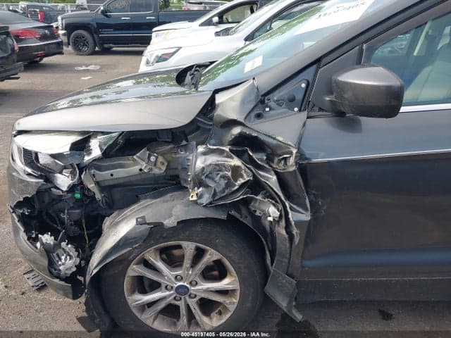 2017 FORD ESCAPE SE 12