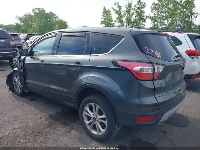 2017 FORD ESCAPE SE 3