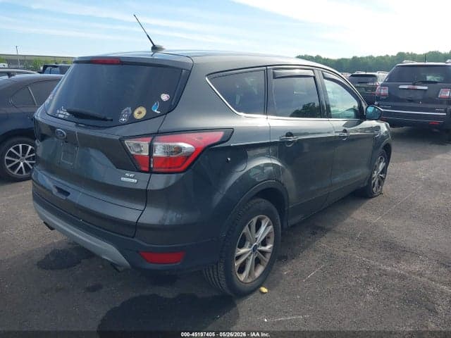 2017 FORD ESCAPE SE 4