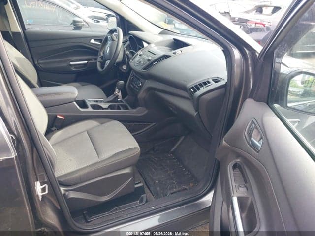 2017 FORD ESCAPE SE 5