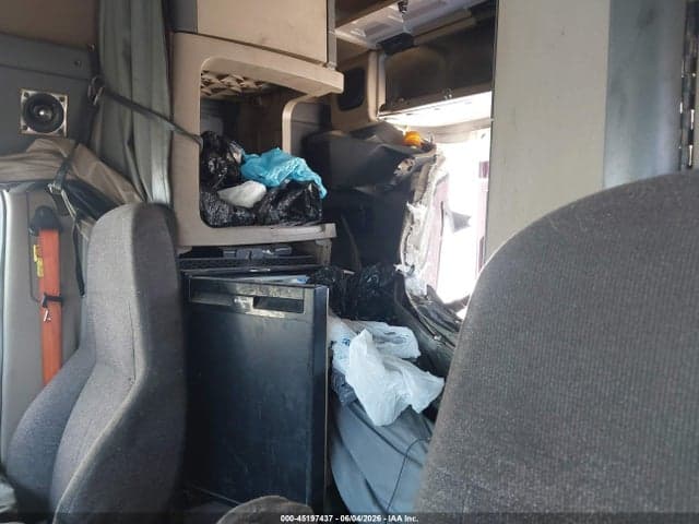 2017 FREIGHTLINER CASCADIA 125 7