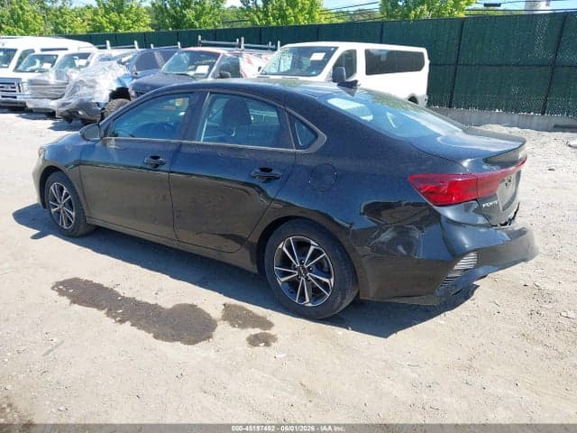 2023 KIA FORTE LXS 3