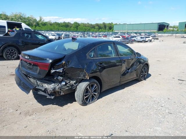 2023 KIA FORTE LXS 4