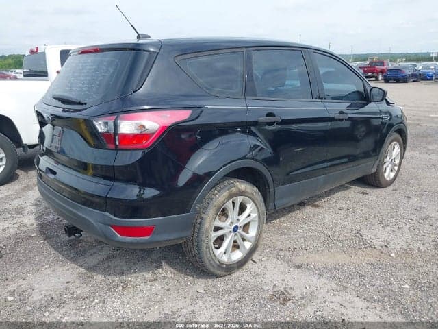 2017 FORD ESCAPE S 4