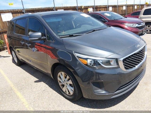2017 KIA SEDONA LX 1