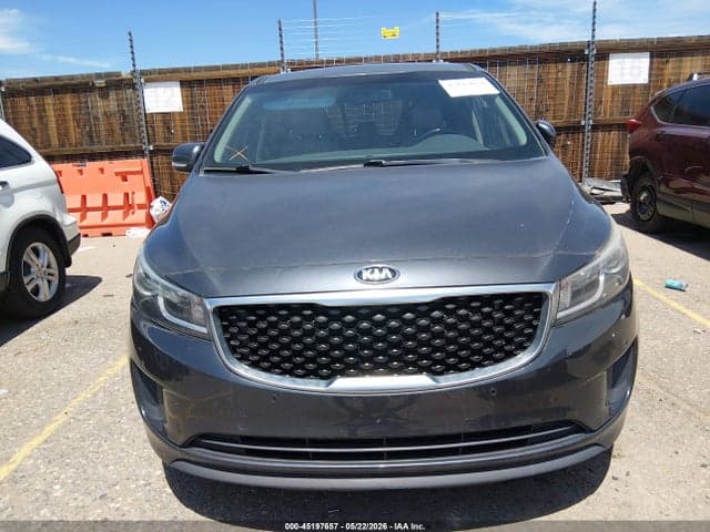 2017 KIA SEDONA LX 12