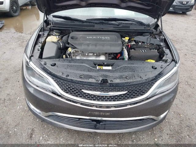 2016 CHRYSLER 200 LIMITED 10