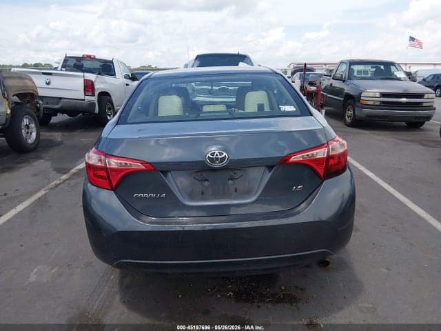 2018 TOYOTA COROLLA LE 17