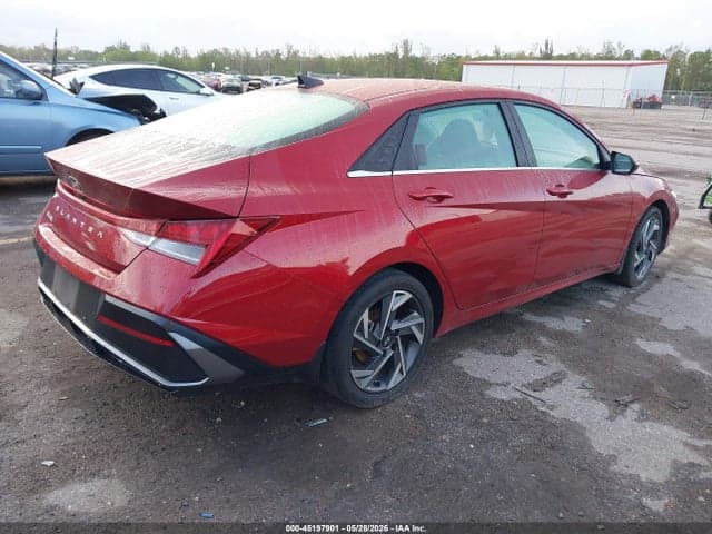2024 HYUNDAI ELANTRA SEL 4