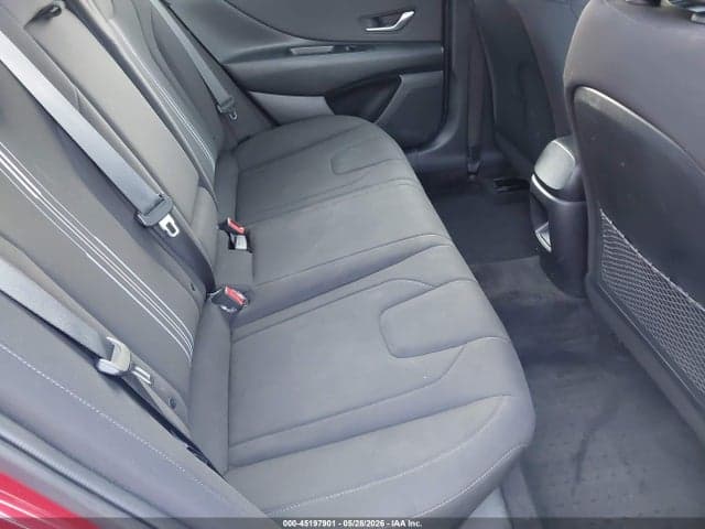 2024 HYUNDAI ELANTRA SEL 8