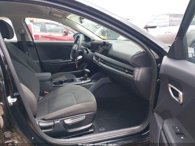 2026 KIA K4 LXS 5