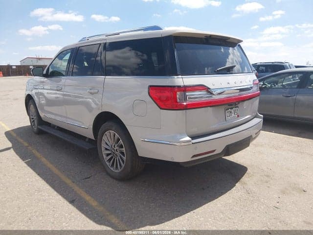 2021 LINCOLN NAVIGATOR STANDARD 3