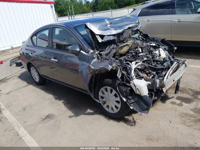 2017 NISSAN VERSA 1.6 SV 1