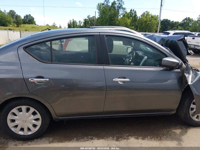 2017 NISSAN VERSA 1.6 SV 14