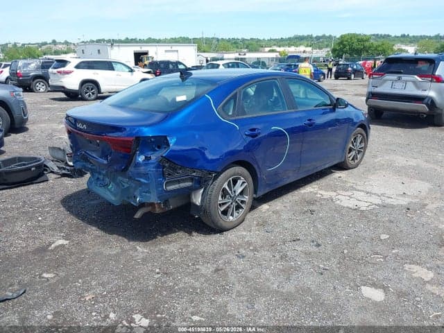 2023 KIA FORTE LXS 4