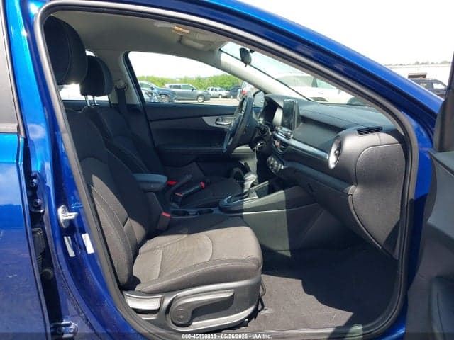 2023 KIA FORTE LXS 5