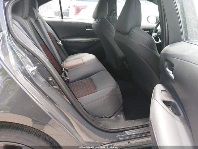 2025 TOYOTA COROLLA SE 8