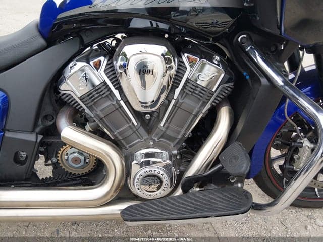 2022 INDIAN MOTORCYCLE CO. CHALLENGER LIMITED 9