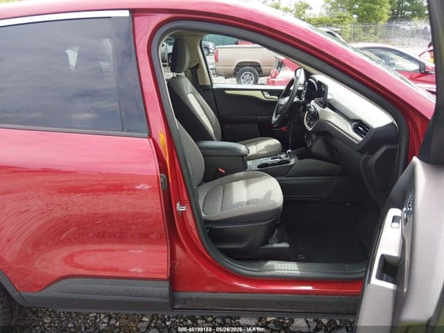 2020 FORD ESCAPE SE 5
