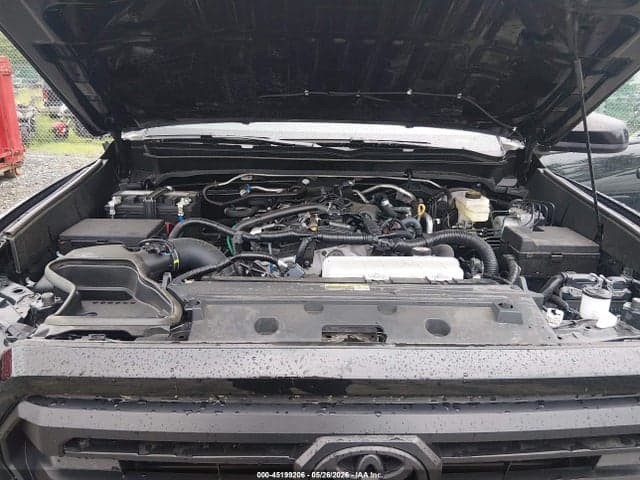 2025 TOYOTA TACOMA SR5 10