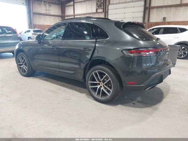 2026 PORSCHE MACAN T 3