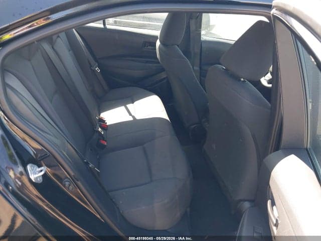 2023 TOYOTA COROLLA LE 8