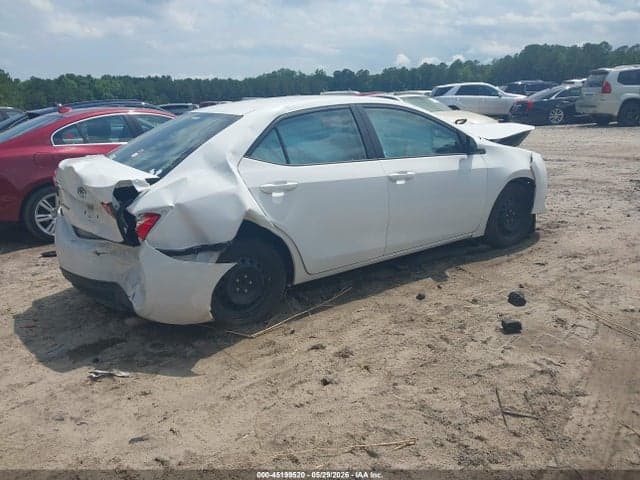 2017 TOYOTA COROLLA LE 4