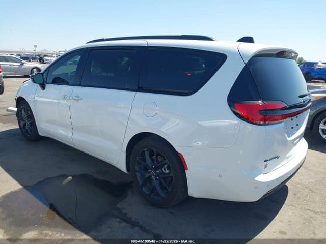 2024 CHRYSLER PACIFICA LIMITED 3