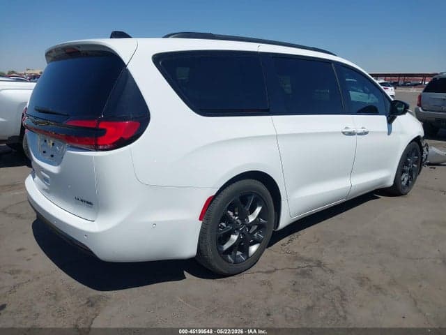 2024 CHRYSLER PACIFICA LIMITED 4
