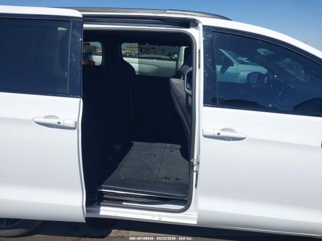 2024 CHRYSLER PACIFICA LIMITED 8