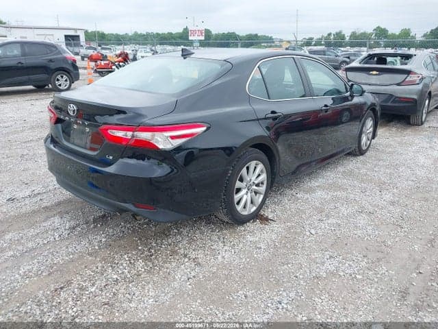 2020 TOYOTA CAMRY LE 4