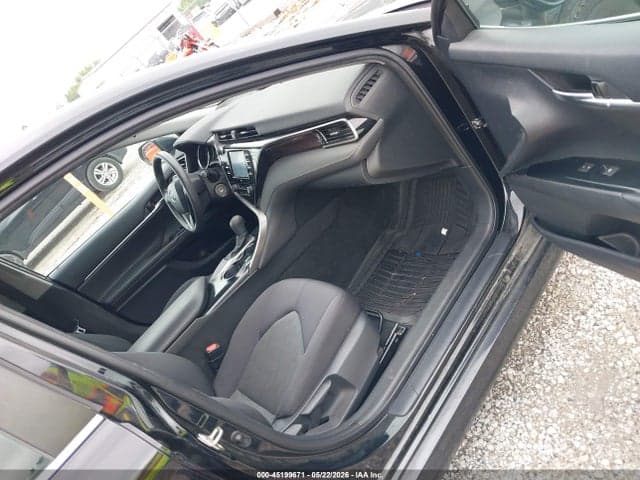 2020 TOYOTA CAMRY LE 5