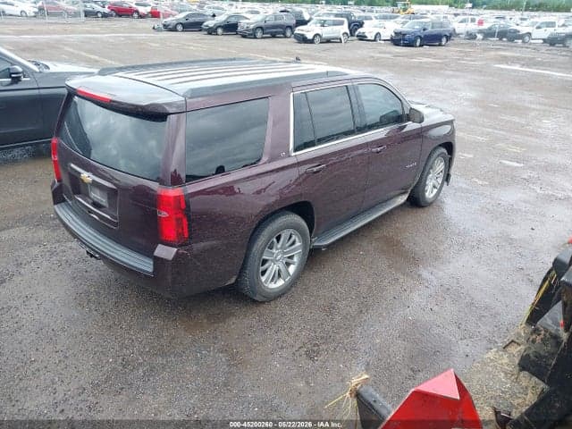 2017 GMC TAHOE LT 4