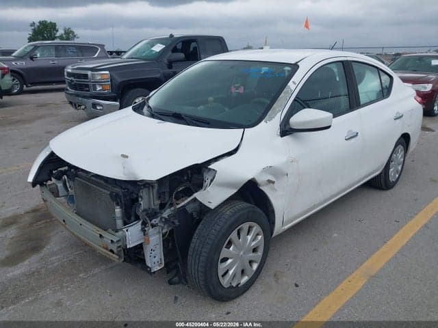 2018 NISSAN VERSA 1.6 SV 2