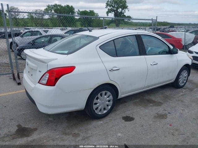 2018 NISSAN VERSA 1.6 SV 4