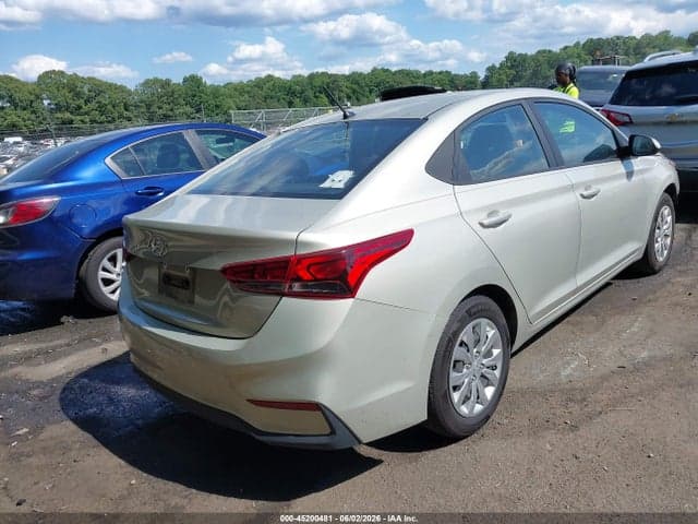 2018 HYUNDAI ACCENT SE 4