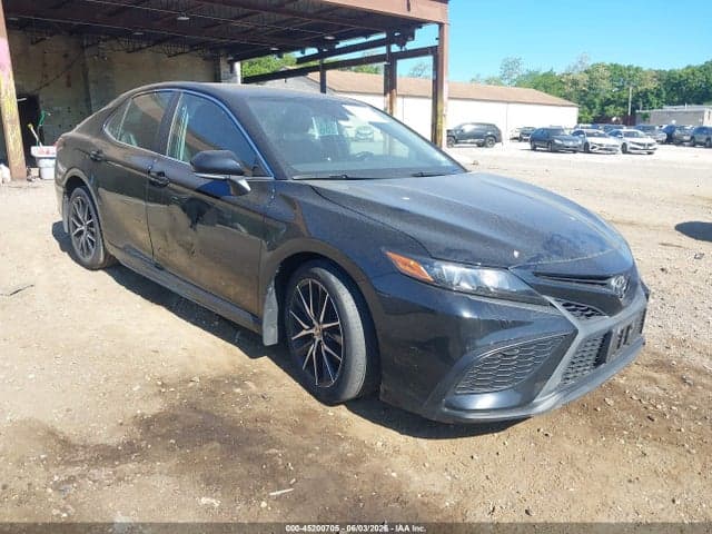2022 TOYOTA CAMRY SE 1