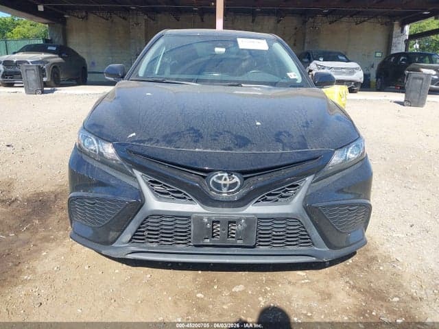 2022 TOYOTA CAMRY SE 6