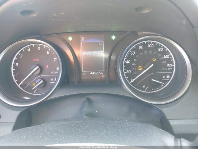 2022 TOYOTA CAMRY SE 7