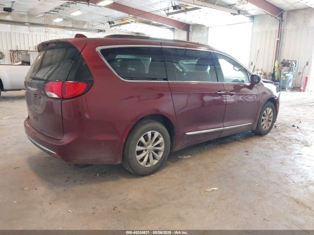 2017 CHRYSLER PACIFICA TOURING-L 4
