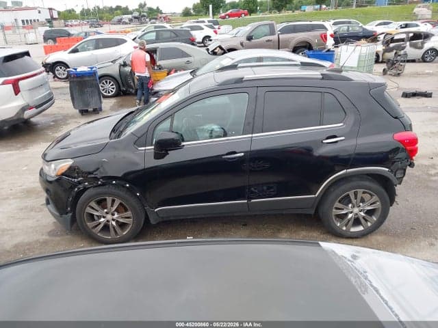 2020 CHEVROLET TRAX FWD LT 15