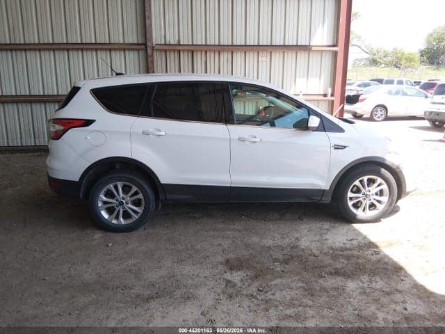 2017 FORD ESCAPE SE 14