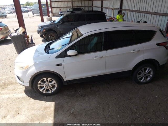 2017 FORD ESCAPE SE 15