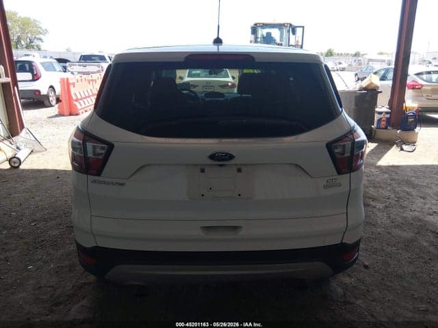 2017 FORD ESCAPE SE 17