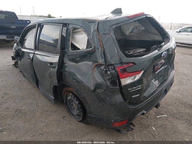 2023 SUBARU FORESTER 3