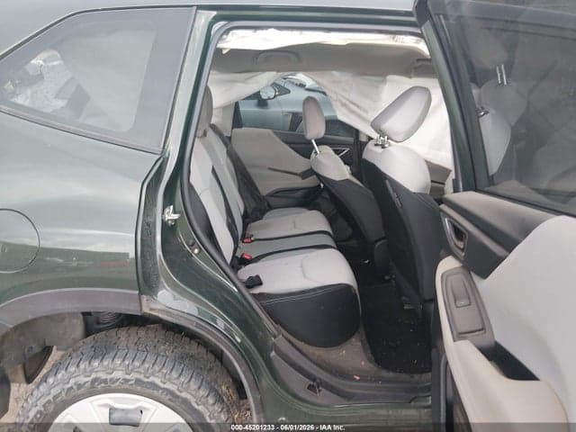 2023 SUBARU FORESTER 8