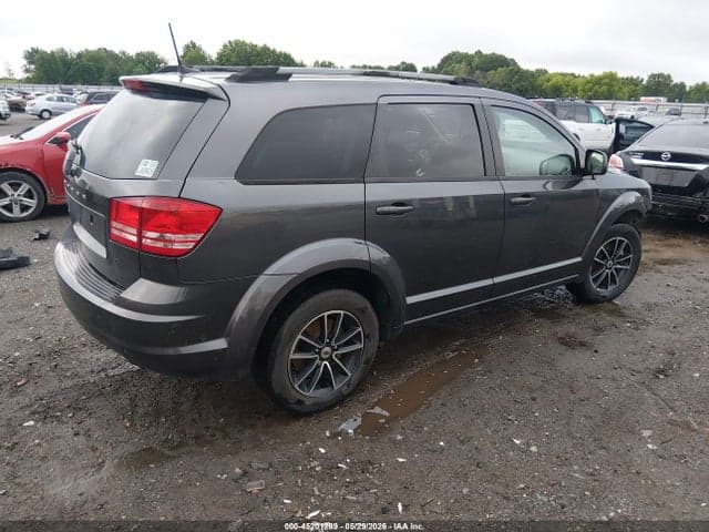 2018 DODGE JOURNEY SE 4